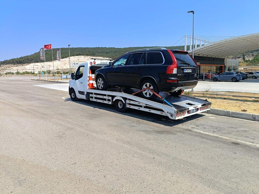 Torbalı gece BMW taşıma